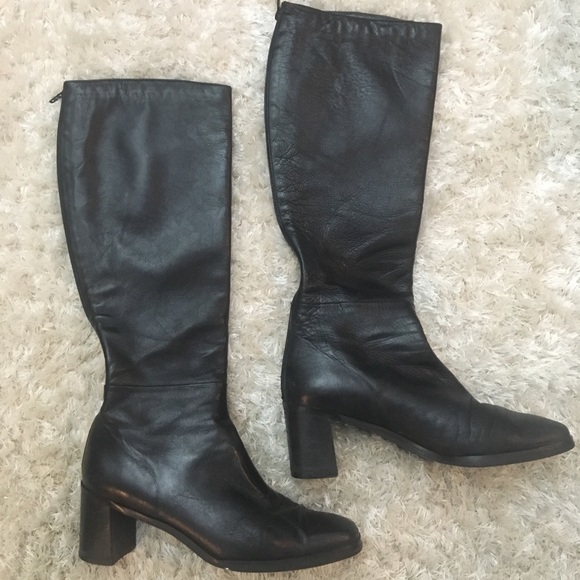 stuart weitzman classic patent leather boots